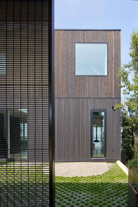 Semi-Closed Facade